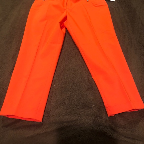 NWT Chaus New York Size 8 pants in neon coral. - Picture 6 of 6